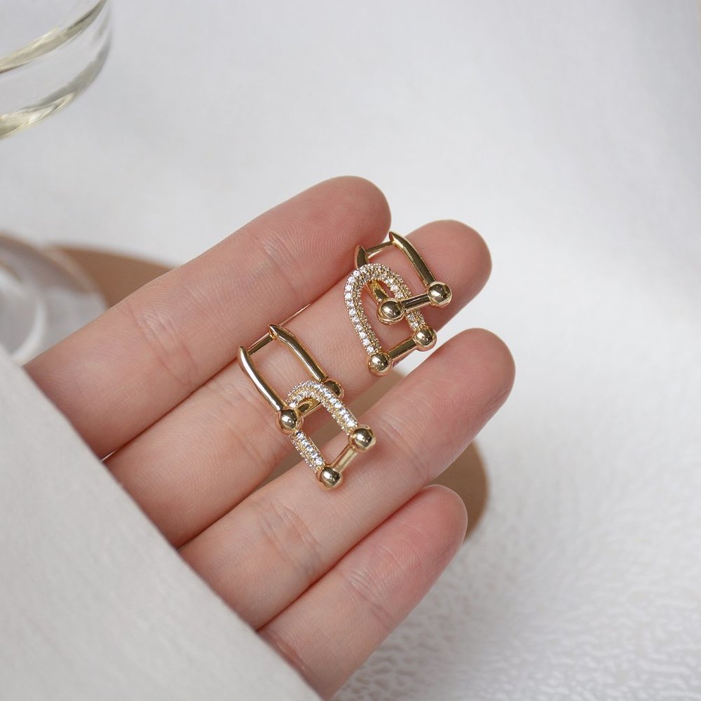 NEW 14K Gold Plated Diamond Horseshoe Earrings - Picture 7 of 7